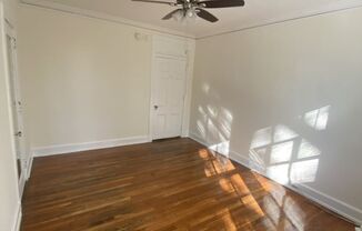 Studio, 1 bath, 400 sqft, $850, Unit 4H