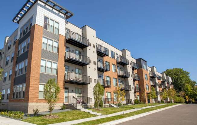 WELCOME HOME TO GRAND CENTRAL FLATS!