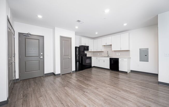 2 beds, 2 baths, 987 sqft, $1,775, Unit 708