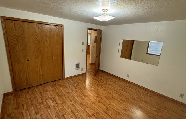 2 beds, 1 bath, $1,450, Unit 1201 R St #5