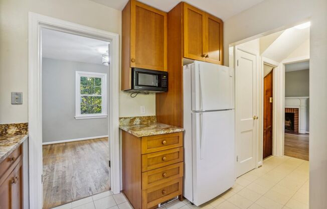 COMING SOON - Beautiful 3Beed/1.5 BA -SF in Bethesda