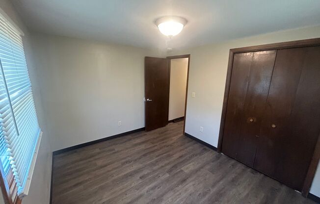 2 beds, 1 bath, 745 sqft, $995