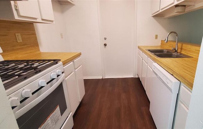 2 Bedroom Complex - Available early June!