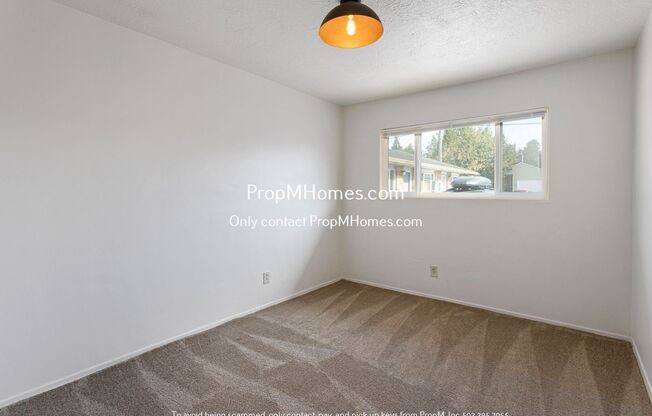 2 beds, 1 bath, $1,349, Unit 2203 NE 81st Avenue