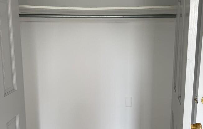 163 10 89 AVE