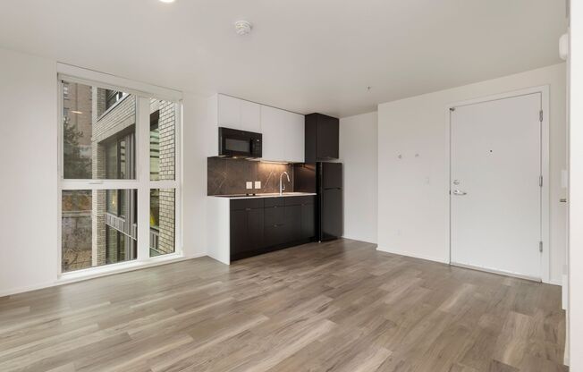 Studio, 1 bath, 352 sqft, $1,395, Unit 501