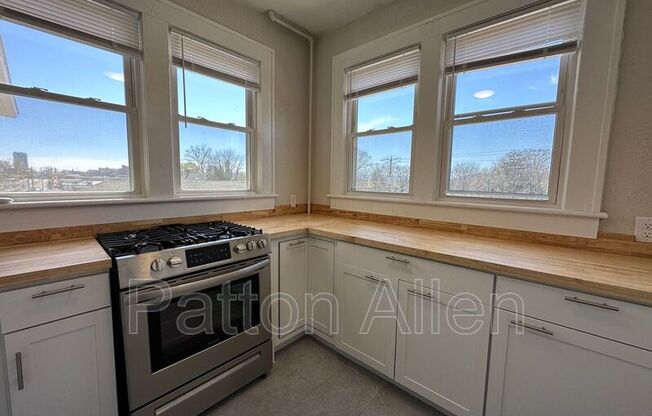 205 Hillside St. Unit 5