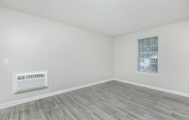 1 bed, 1 bath, 675 sqft, $1,100