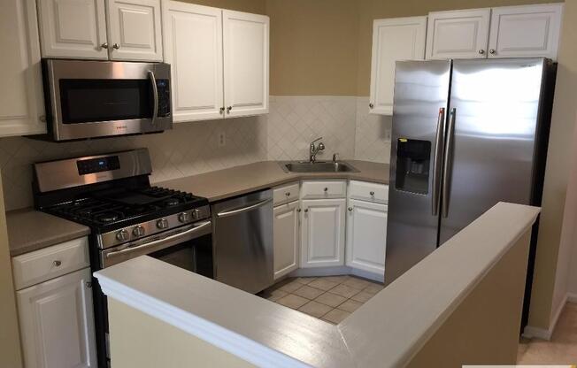 15 INVERNESS DR