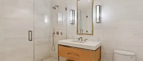 310 W 113 ST