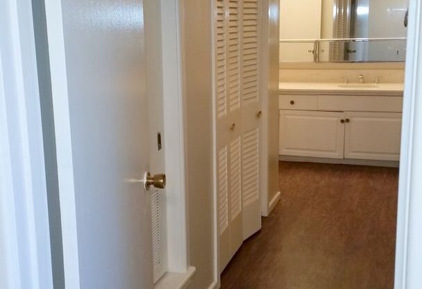 1 bed, 1 bath, 1,177 sqft, $799