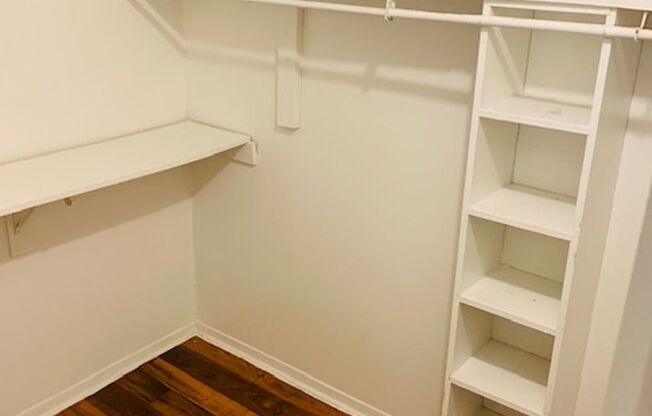1 bed, 1 bath, 625 sqft, $1,350, Unit 1016