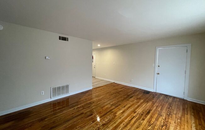 2 beds, 1 bath, $1,350