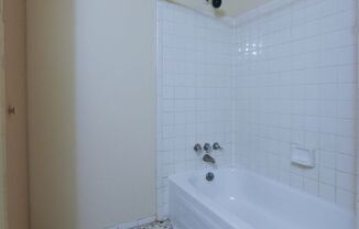 1 bed, 1 bath, $850, Unit 8960-205