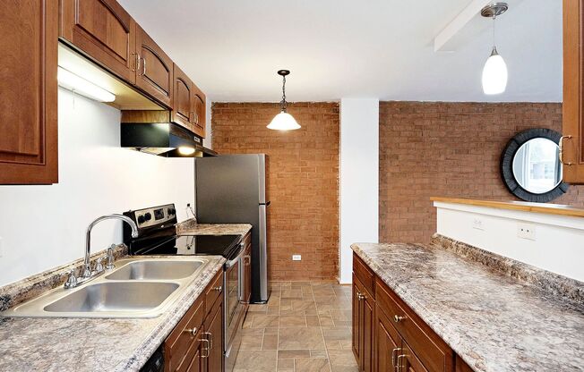 2 beds, 2 baths, $1,650, Unit # 302