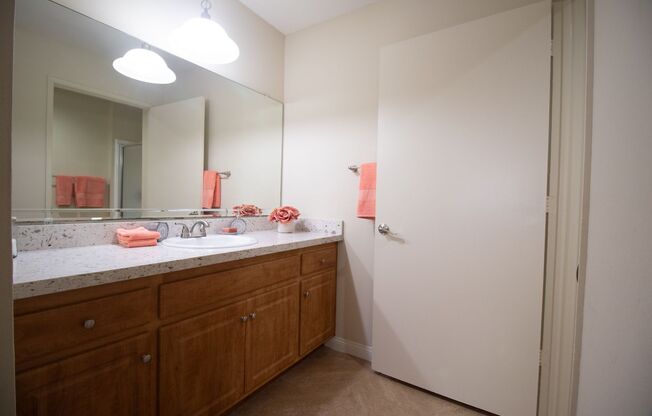 2 beds, 2 baths, 810 sqft, $2,875, Unit B-3