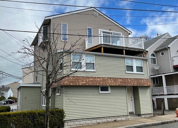 150 LOCUST ST
