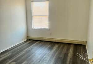 2 beds, 1 bath, 2,200 sqft, $2,300