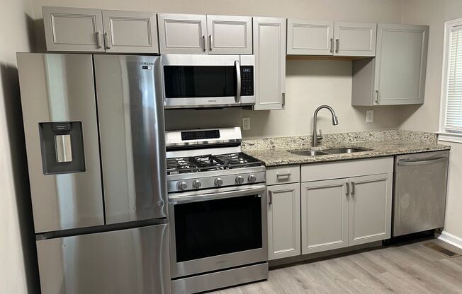 Charming 3BR/2BA Ranch with Garage & Spacious Backyard