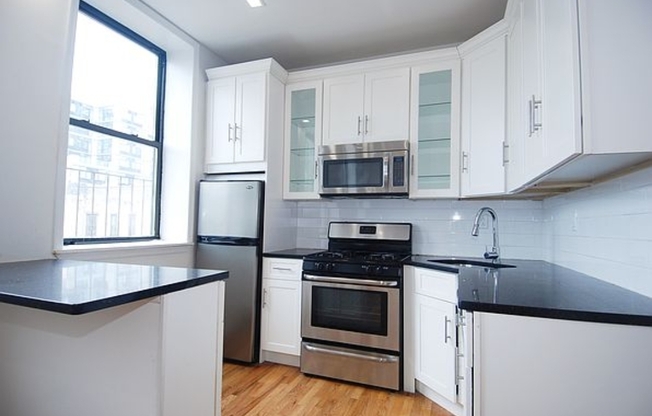 243 W 116 ST