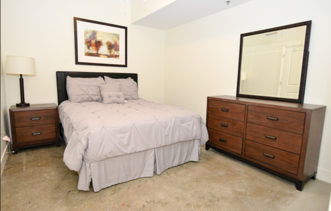 1 bed, 1 bath, 700 sqft, $1,325, Unit The Press - 2102