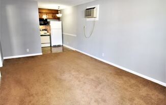 1 bed, 1 bath, 700 sqft, $825, Unit B