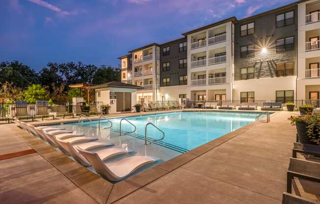 1 AND 2 BEDROOM APARTMENTS IN EAST NASHVILLE