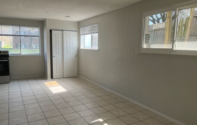 Studio, 1 bath, $600, Unit 3539 Apt 1