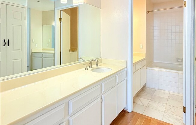2 beds, 2.5 baths, 1,602 sqft, $4,200, Unit 1508
