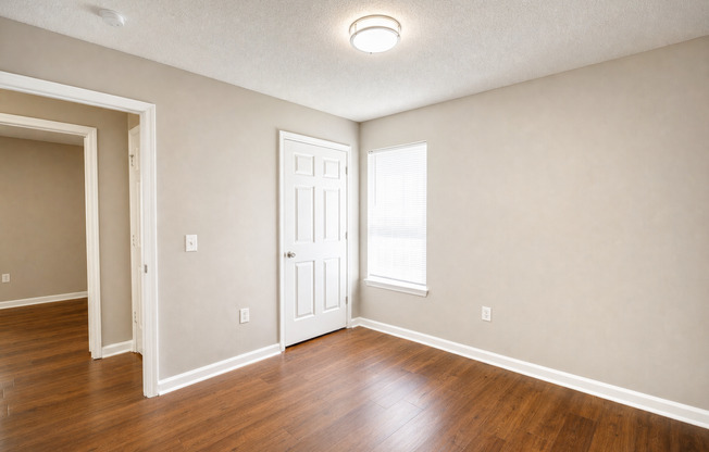 3 beds, 2 baths, 1,151 sqft, $1,095, Unit 208
