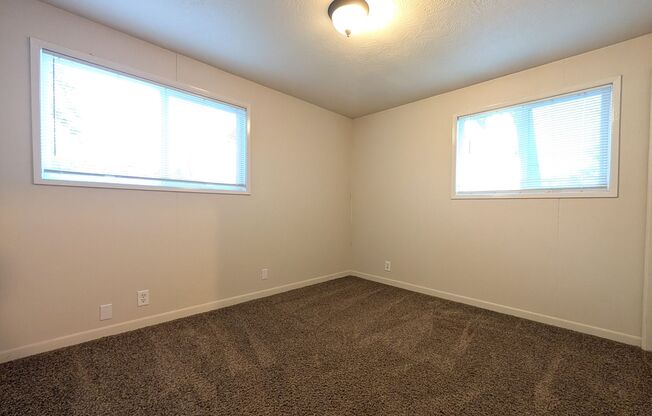 3 beds, 1 bath, $1,995