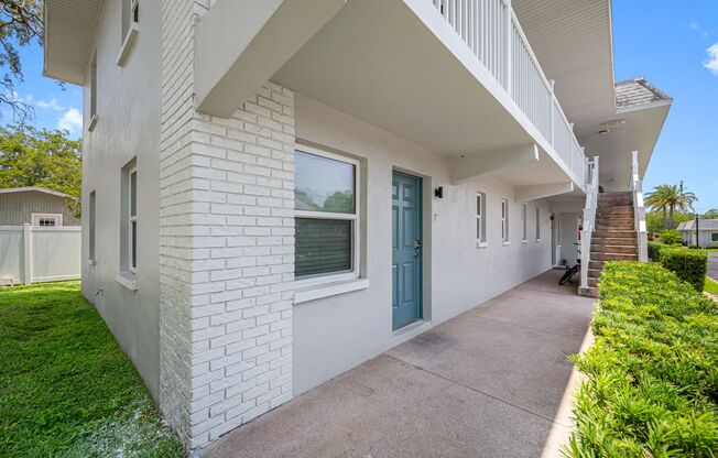 1 bed, 1 bath, 550 sqft, $1,280, Unit 13