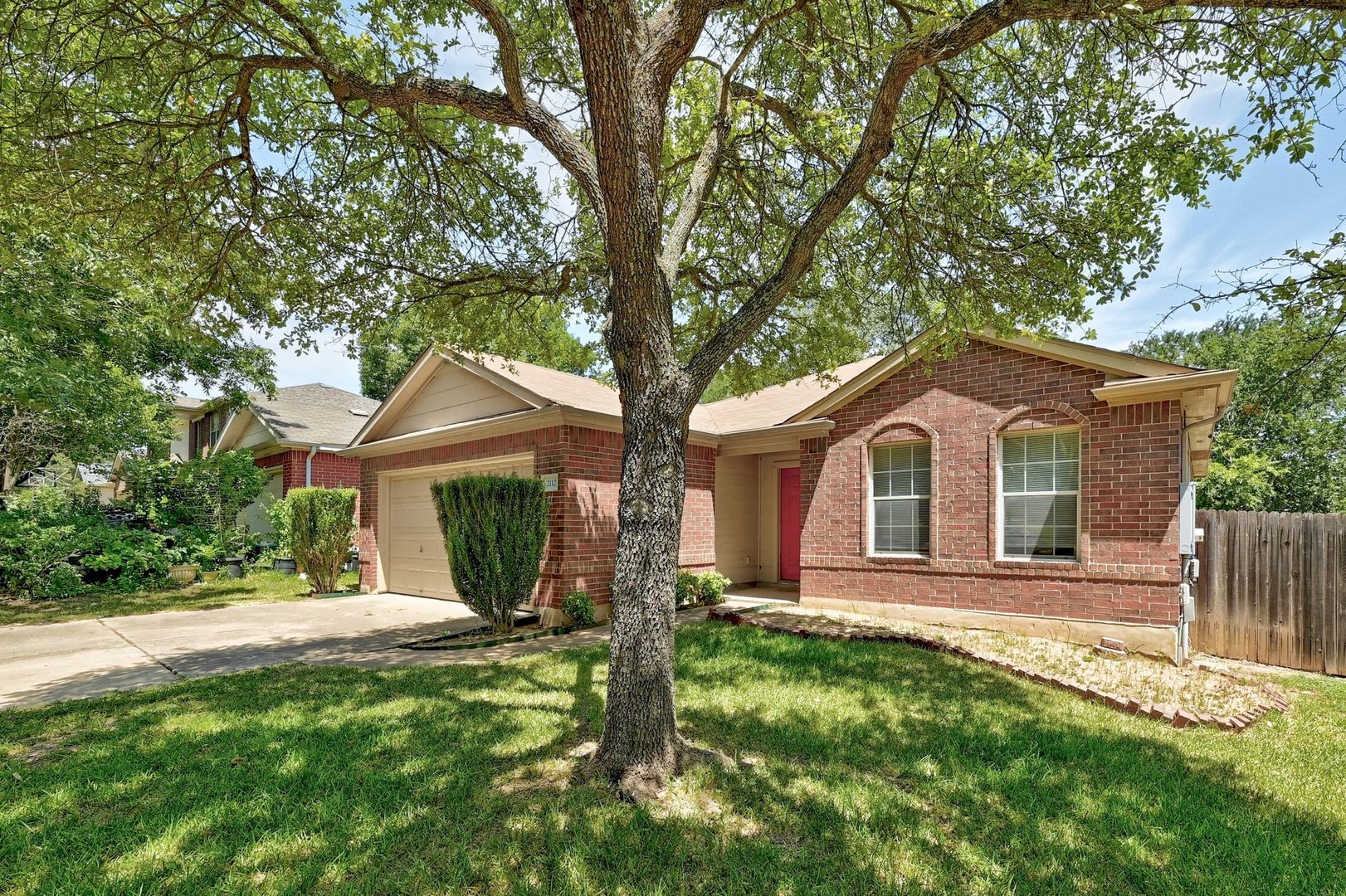 Charming Comfort on Coats Circle!