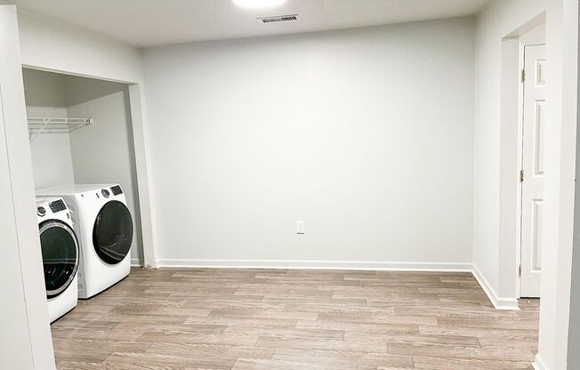 3 beds, 2 baths, 1,281 sqft, $1,284