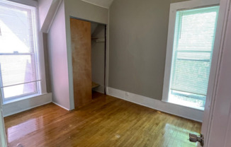 4 beds, 1 bath, $1,540