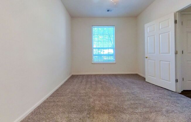 2 beds, 2 baths, 1,033 sqft, $1,709, Unit 17-17101