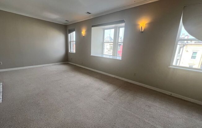 Studio, 1 bath, $1,950, Unit (#33)