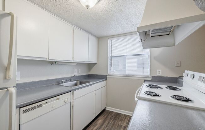1 bed, 1 bath, 743 sqft, $895, Unit 2-09F