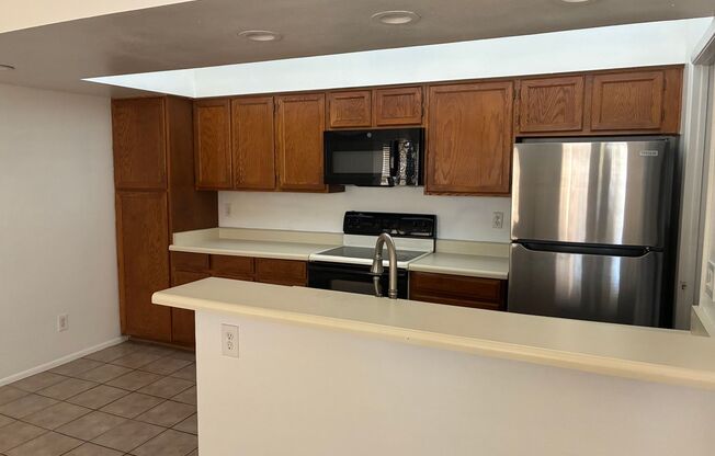 **NICE 2br/1ba CONDO - (ALMA SCHOOL & SOUTHERN)