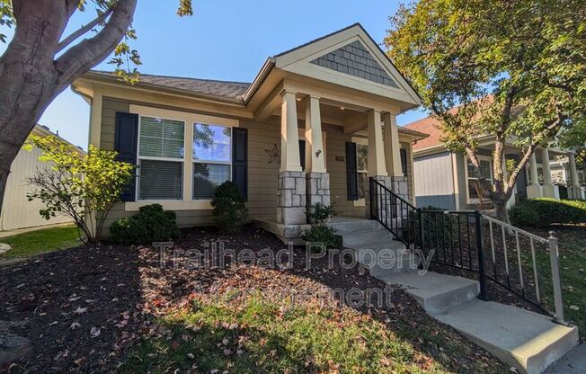 609 E 29 AVE