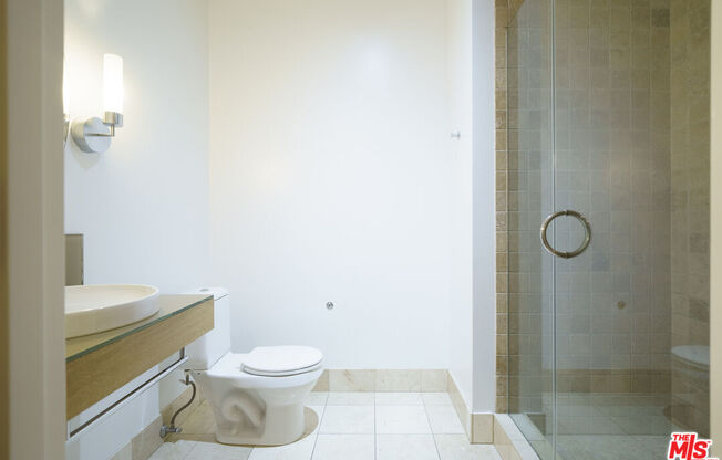 2 beds, 3 baths, 1,950 sqft, $6,500, Unit PH 3