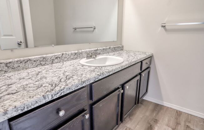 3 beds, 2 baths, 1,200 sqft, $1,750, Unit 1863-A240