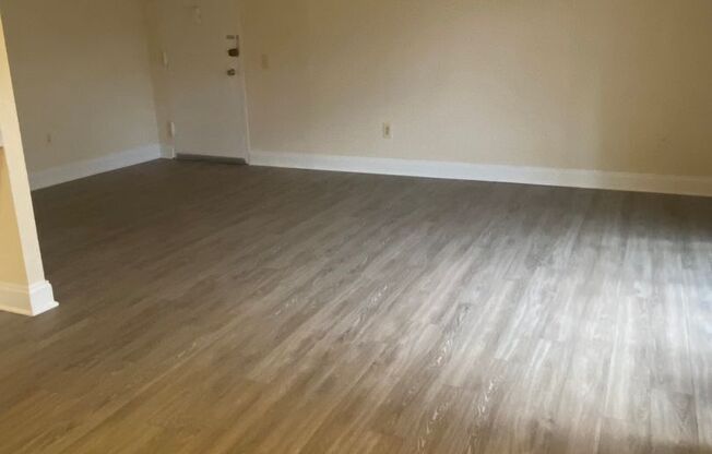 2 beds, 1.5 baths, 1,050 sqft, $1,975, Unit 3400 #001