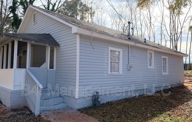 718 E CENTRAL AVE