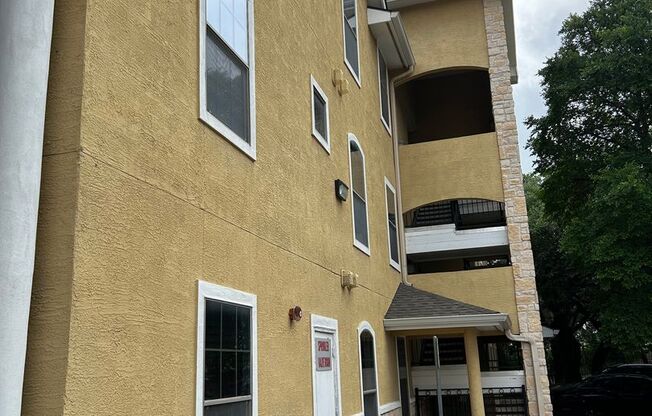 Medical Center Condo!