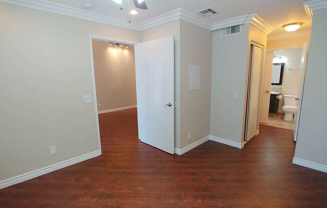 2 beds, 1 bath, 925 sqft, $2,795, Unit 312