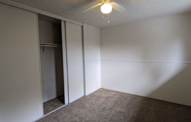 3 beds, 1.5 baths, 1,500 sqft, $1,893, Unit 2712-3