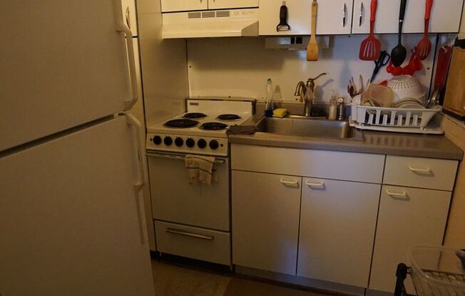 1 bed, 1 bath, $1,125, Unit 3G