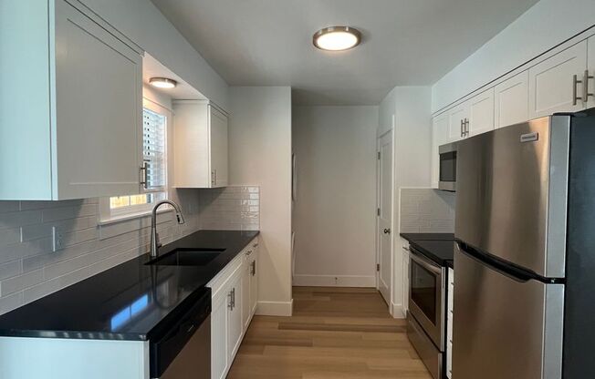 2 beds, 1 bath, $1,895, Unit 9