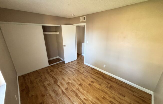 2 beds, 2 baths, $1,300, Unit F 35